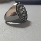 Ezüst színű Gyűrű oroszlánfej mintával (tizes méret)