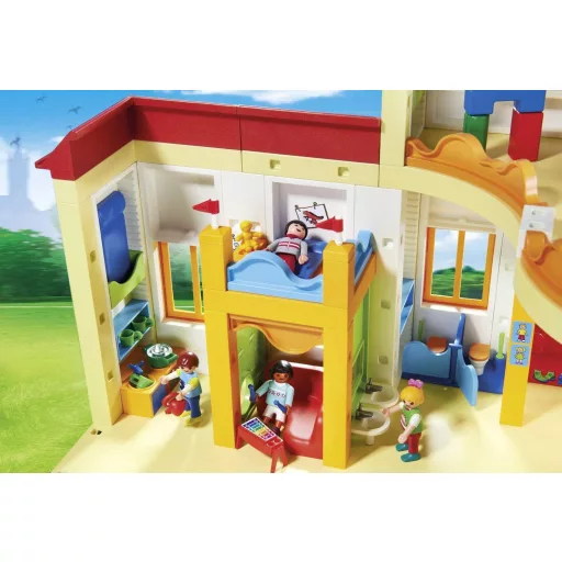 PLAYMOBIL City Life Óvoda Fény- és Hangeffektussal 4+ Éveseknek
