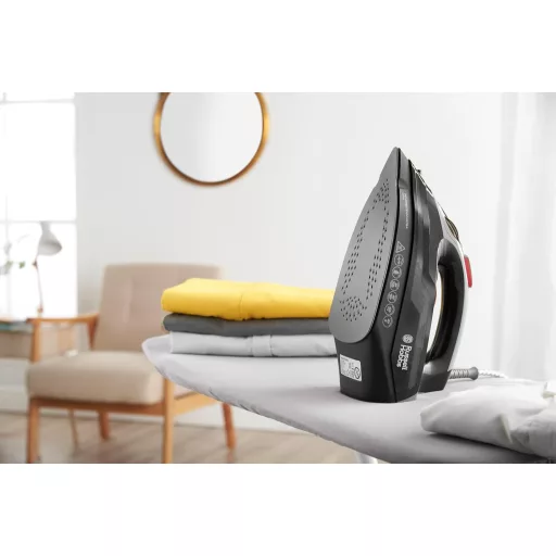 Russell Hobbs PowerSteam Ultra 3100W gőzölős vasaló kerámia talppal