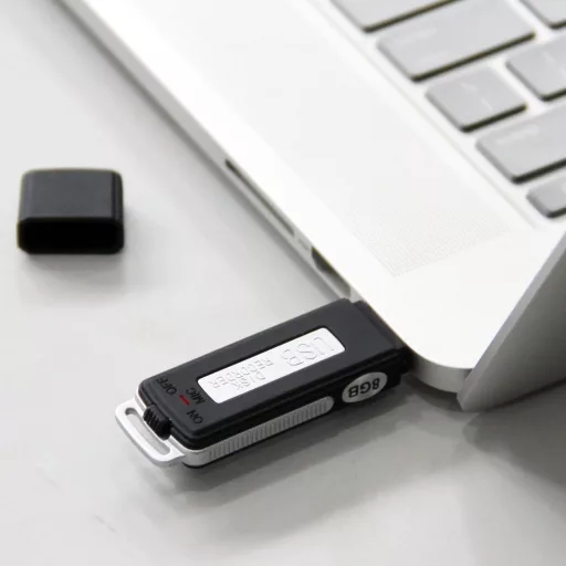 SMARTEX 8GB Mini Hangrögzítő USB 150 Óra Mikrofon Pendrive 2in1