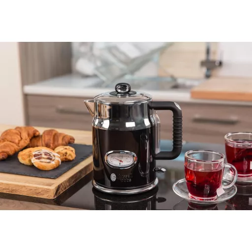 Russell Hobbs Retro Vízforraló 1.7L 2400W Fekete Rozsdamentes Acél Gyors Felmelegítés