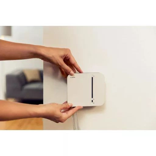 Bosch Smart Home Controller - Okosotthon rendszer központi vezérlőegysége, LCD kijelzővel, applikációval, fali rögzítéssel