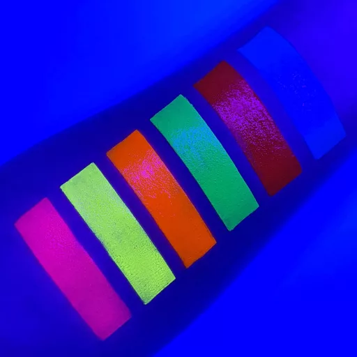 UV Glow Neon UV Ceruza Szett - Arcra és Testre, 6 Szín, UV Fény Alatt Világít