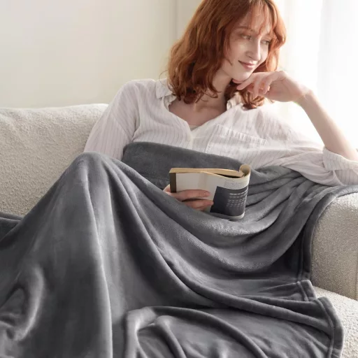 BEDSURE Puha Fleece Takaró 130x150 cm, Meleg Téli Pléd Kanapéra és Gyerekeknek, Szürke