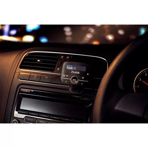 Pure Highway 200 Autós FM Transzmitter Bluetooth Kihangosító DAB+ Rádió Adapter Mobiltelefon Zenelejátszás