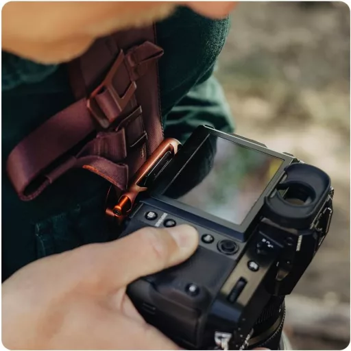 Clema pentru cameră Peak Design Capture V3, neagră