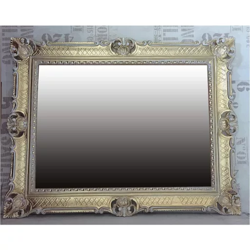 Oglindă de perete baroc Lnxp, auriu-alb, 90x70 cm - Cadru decorat în stil antic rococo, decor pentru living, fabricat în Italia.
