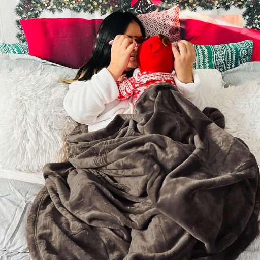 Mäkká fleecová deka BEDSURE 150x200 cm, teplý zimný prehoz na pohovku, hnedá