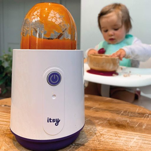 Itsy Hordozható Bébiételmixer Tál és Kanál Készlettel Fehér