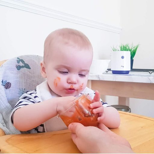 Itsy Hordozható Bébiételmixer Tál és Kanál Készlettel Fehér