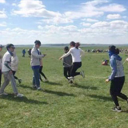 Skupinový švihadlo CZ-XING 7 metrov – Bavlnené lano s drevenými rúčkami pre viacerých hráčov, na školské a vonkajšie športy