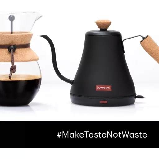 Bodum Melior elektromos vízforraló 0,8L 1800W hosszú kiöntővel