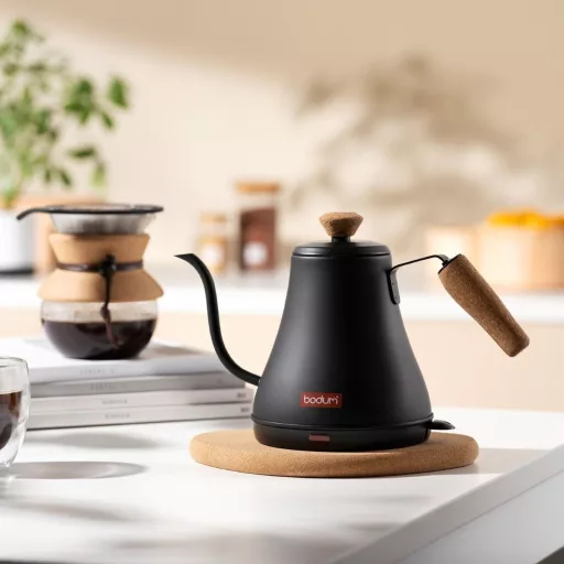 Bodum Melior elektromos vízforraló 0,8L 1800W hosszú kiöntővel