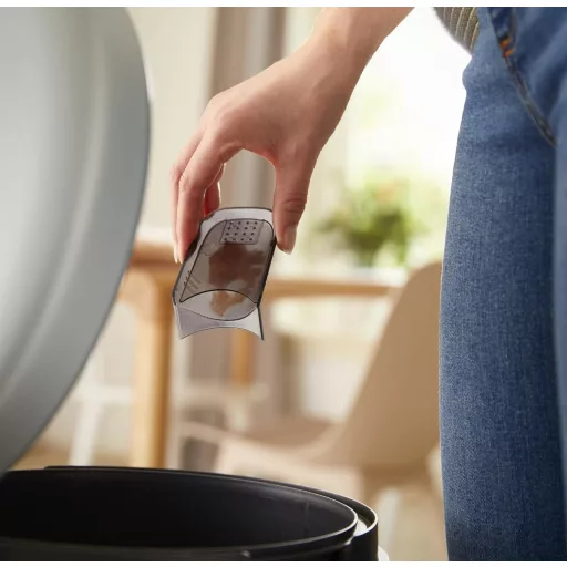 Odstraňovač žmolkov Philips GC026/80 – Veľká plocha, nastaviteľný výkon, 2 batérie AA