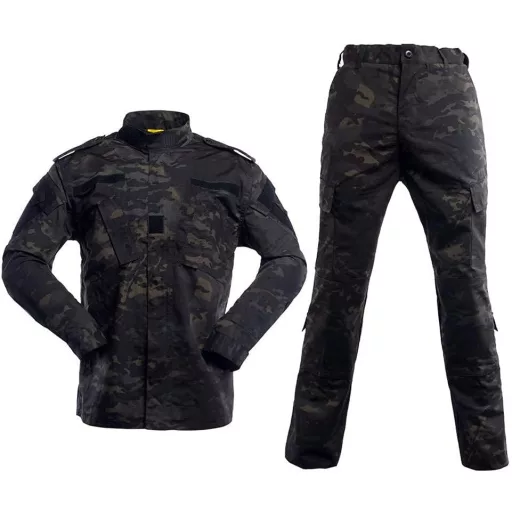 WISEONUS Airsoft Taktikai Ruházat Szett - Katonai Terepszínű Egyenruha Paintball Játékhoz, Vadászathoz - Fekete Terep Mintás Kabát és Nadrág