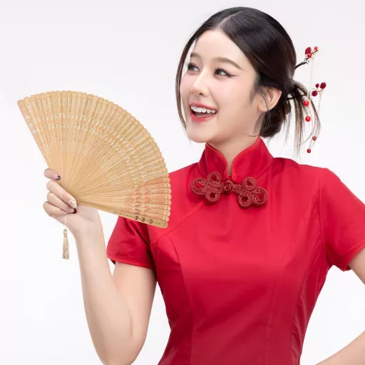 VOSAREA Bambusový ručný vejár - Vintage japonsko-čínska štýl bambusový vejár na svadbu, tanec, párty, so strapcovou ozdobou, 18 cm