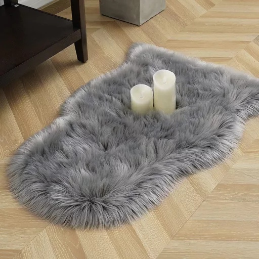 Covor din blană artificială HEQUN gri 60x90 cm, decorativ cu fir lung