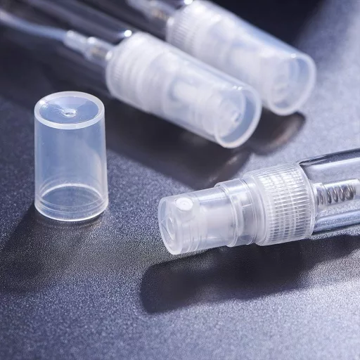 BENECREAT 30 db 5 ml üveg utazó parfüm spray palack szórófejes kozmetikai flakón