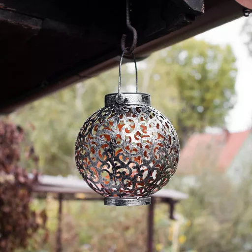 Navaris Fém LED Szolár Lámpa Fogantyúval 21cm Ezüst Kerti Dekoráció