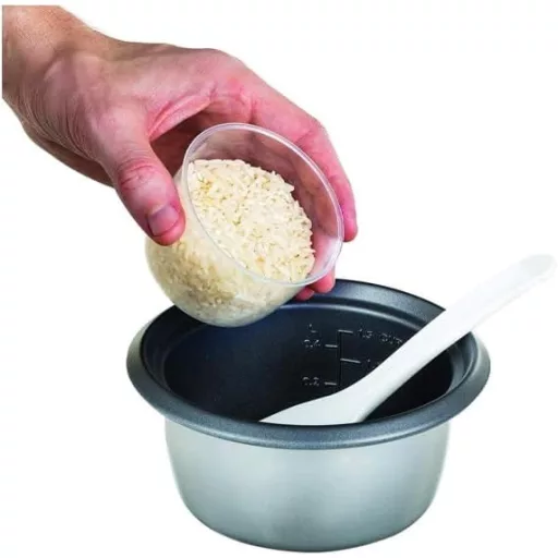 Russell Hobbs 0,4 literes mini rizsfőző, melegen tartás funkcióval, teflon bevonatú levehető edénnyel
