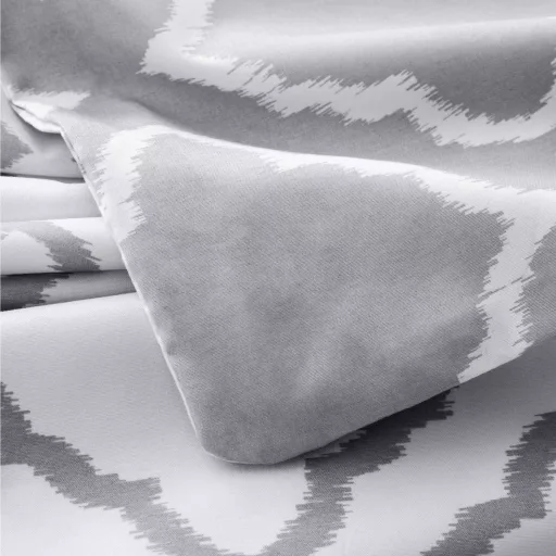 Set lenjerie de pat din microfibră Bedsure, 3 piese, 200x220 cm, gri cu carouri