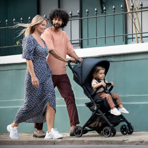 Maxi-Cosi Lara2 Könnyű Babakocsi 0-22kg Összecsukható Hordpánttal Grafit