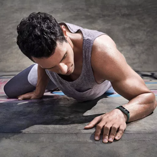 Amazfit Band 5 Fitness Tracker Okosóra Alexa-val, 15 Napos Akkumulátor, Pulzusmérő, Véroxigén Monitor - Black