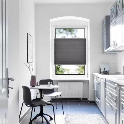 Sanfree Pliszé Roló Csipeszes Rögzítéssel Fúrás Nélkül Napvédelem és Magánszféra