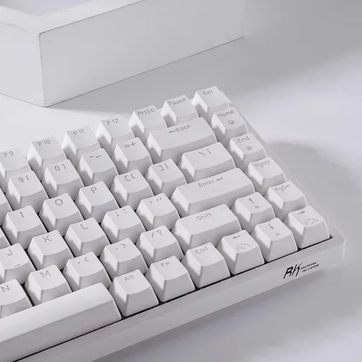 RK ROYAL KLUDGE RK84 75% RGB Fehér Mechanikus Gamer Billentyűzet - Vezeték Nélküli Bluetooth/2.4GHz