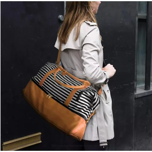 Cestovná taška pre ženy EverVanz s priehradkou na topánky a popruhom na pripevnenie ku kufru