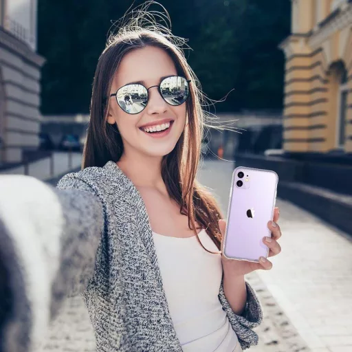iPhone 11 Átlátszó Védőtok - Ütésálló Szilikon Borítás