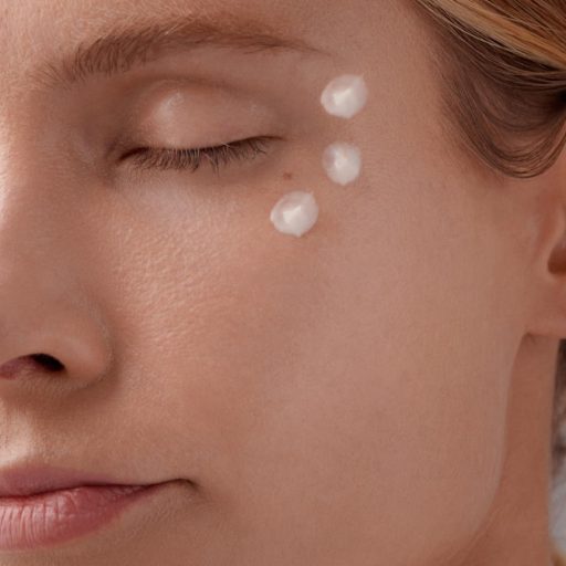 Očný krém Farma Dorsch proti tmavým kruhom, vráskam a opuchom