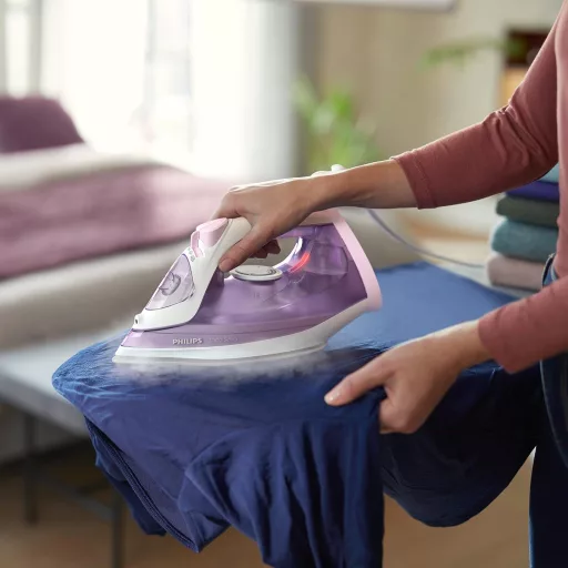Philips Steam Iron 3000 gőzvasaló 2000W, 30g/perc gőzkibocsátás, lila-fehér