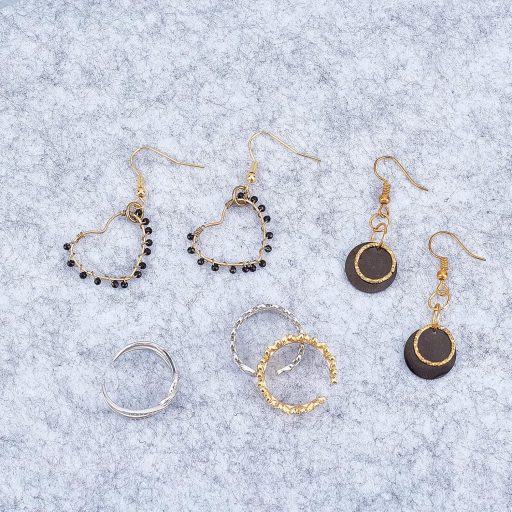 BENECREAT 200x40 cm Öntapadós Szürke Filc Lap DIY Kézműves Ékszertartó Dekoráció