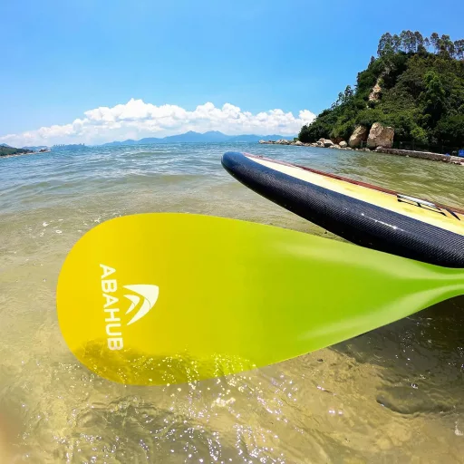 Abahub karbonsko SUP veslo iz 3 dijela s torbom, teleskopsko 170-218 cm, s plastičnom lopaticom, žutim uzorkom valova, za SUP dasku