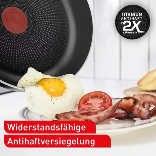 Tefal C38804 24 cm-es serpenyő titánium bevonattal, nem ragadós felület, hőjelzővel