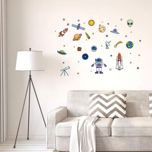 Autocolant de perete pentru camera copiilor cu tema astronaut, 70x25 cm
