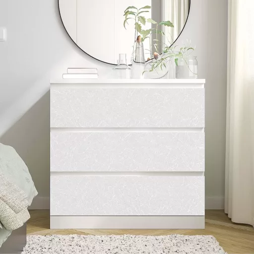 Folie autoadezivă pentru mobilă Abyssaly - Tapet vinilic alb mătase 60cm x 500cm - Peliculă decorativă impermeabilă pentru mobilă, pereți, dulapuri