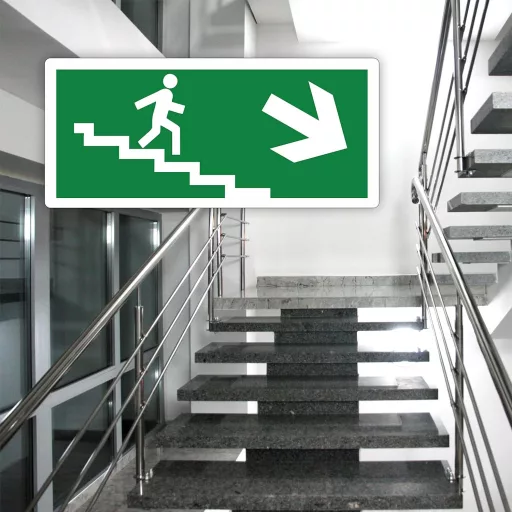 pubblimania Vészkijárat PVC Tábla Kültéri Beltéri 29x13cm Jobboldali Lépcsőhöz