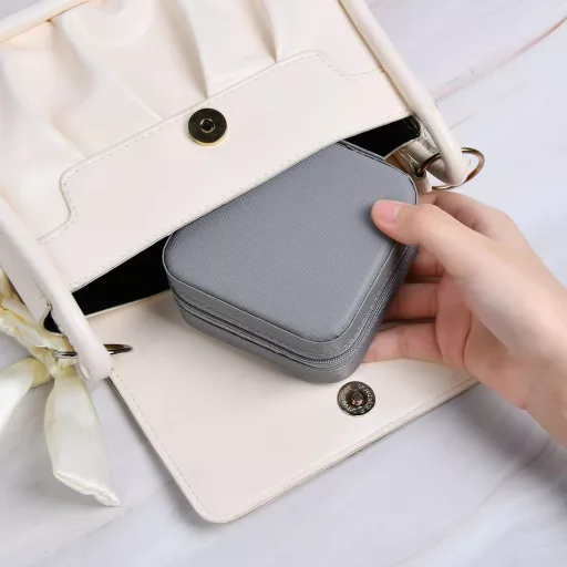 Aucuu utazó ékszertartó doboz tükörrel, női ékszer szerveződoboz