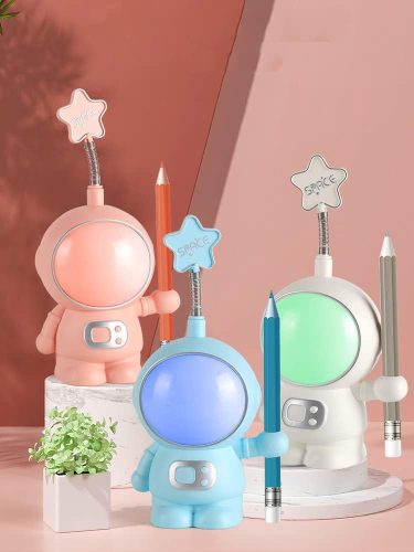 Yeeteesy Lampă de Noapte LED Astronaut - Iluminare de Birou cu Intensitate Reglabilă, Decorațiune Figurina Astronaut Albastru, Reîncărcabilă USB, pentru Camera Copiilor
