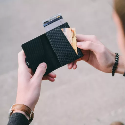 DONBOLSO RFID Valuta Slim Bőr Férfi Pénztárca 10 Kártyahellyel Fekete