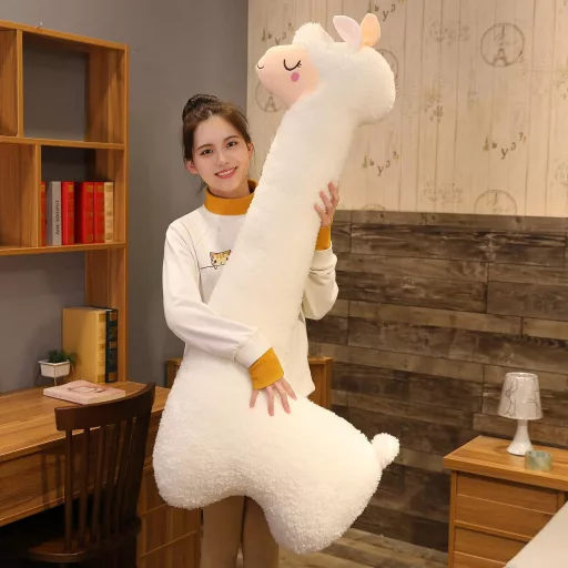 BootyBay Alpaka Plüss Játék 130 cm - Hosszú Nyakú Puha Díszpárna, Fehér Töltött Állat Figura, Gyerekszoba Dekoráció, Ölelni Való Puhaság