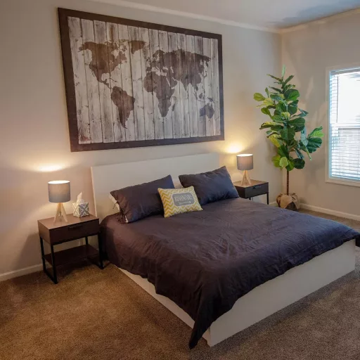 EDISHINE Drevená stojacia lampa - Sivé ľanové tienidlo, objímka E27, do spálne, obývačky