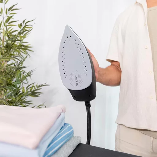 Parná stanica Cecotec IronHero 3000, 3000 W, 7 bar, parný ráz, keramická žehliaca plocha