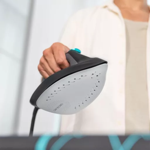 Cecotec IronHero 3000 vasalóállomás 3000W, 7 bar, gőzfokozó, kerámia talp