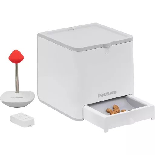 PetSafe Teach and Treat, dresor cu telecomandă pentru câini, recompensează prin întărire pozitivă.