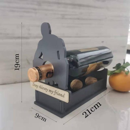 Unikatni drveni stalak za vino - elegantan kuhinjski dekor za ljubitelje vina