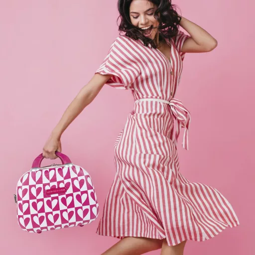 Valiză cosmetică rigidă Agatha Ruiz de la Prada - Cutie de machiaj Fucsia cu mâner telescopic, geantă de cosmetice ideală pentru călătorii, bagaj de mână