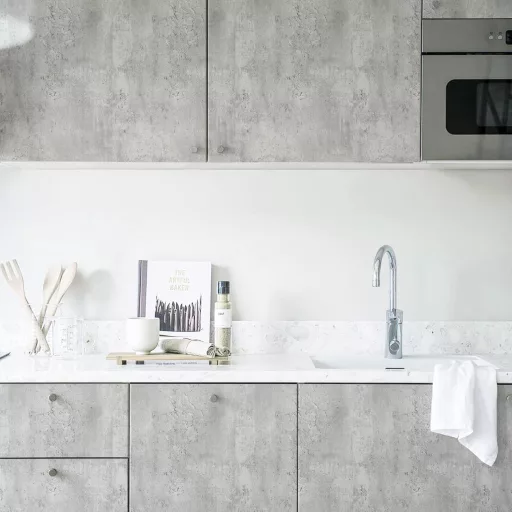 Folie autoadezivă pentru mobilă Fantasnight, aspect beton, 60x600cm, gri mat